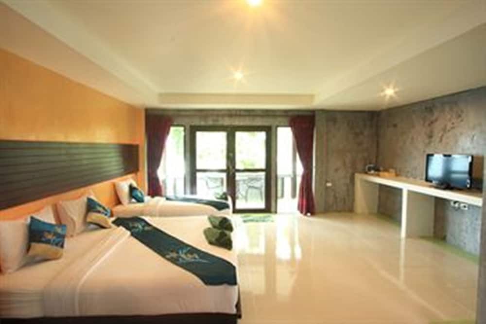 THARATHIP RESORT 21/68
