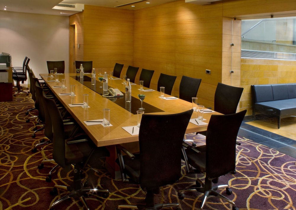 Radisson Blu Marina Hotel Connaught Place 70/75