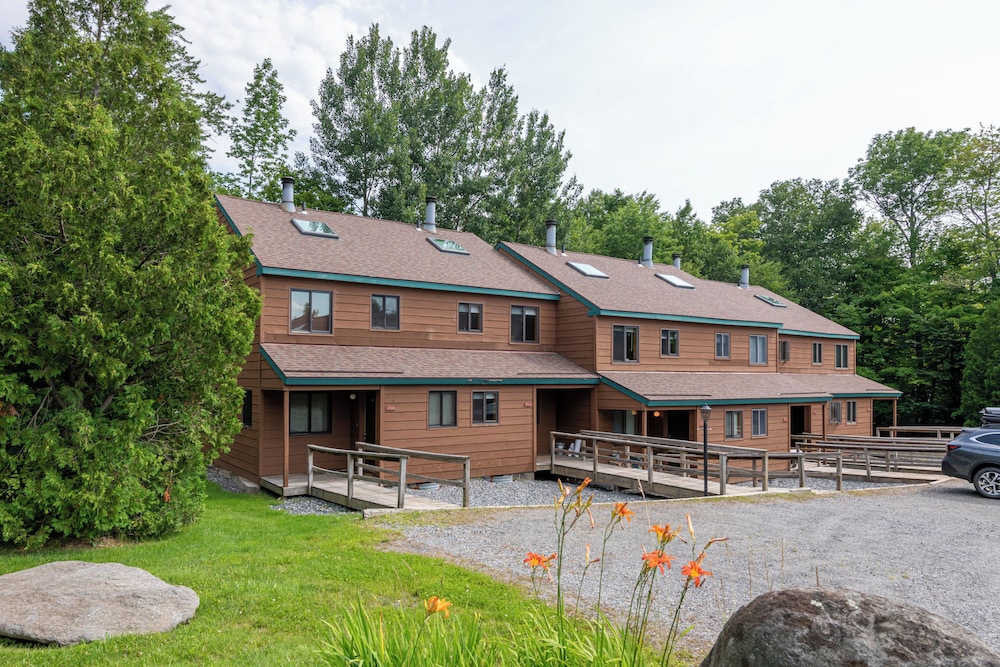 Mount Snow Lodging 11/50