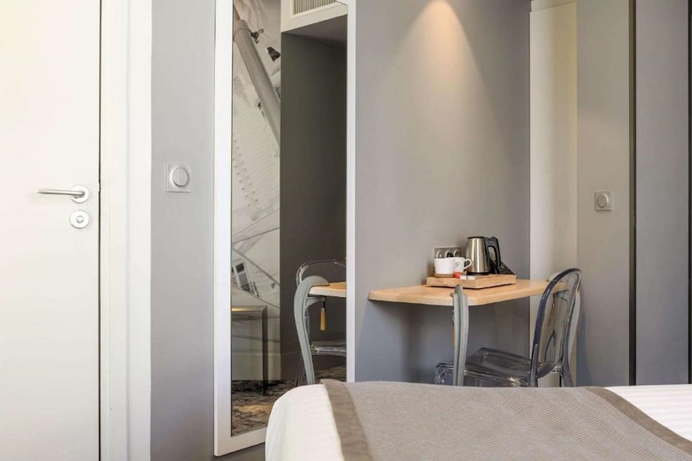 COMFORT HOTEL SIXTEEN PARIS MONTROUGE 21/67