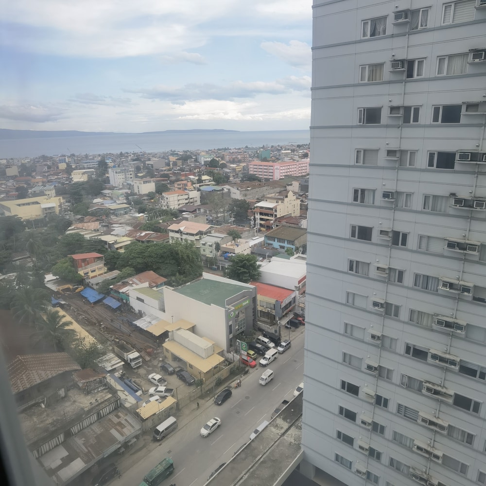 Avida Towers Davao 6/50