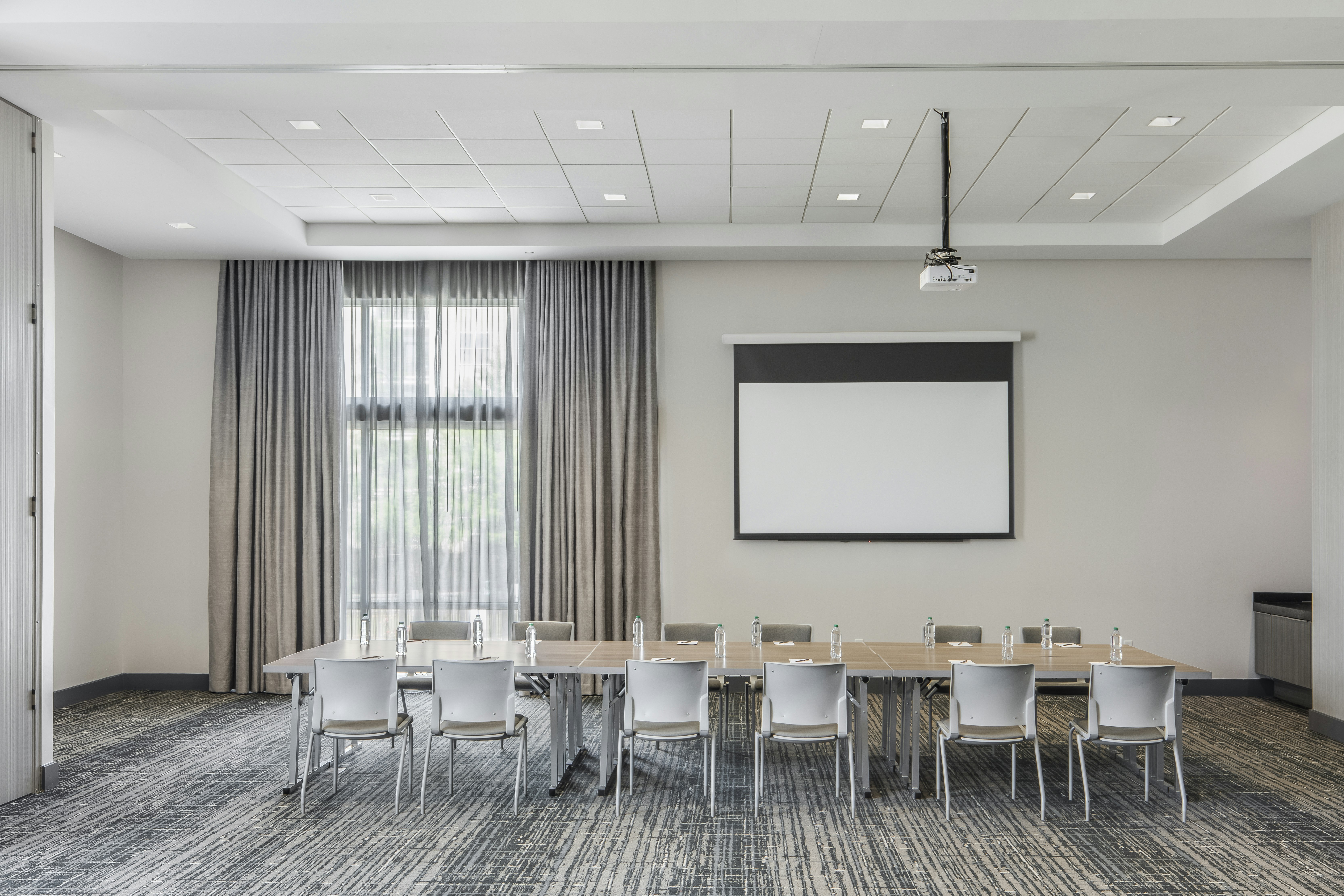 Embassy Suites by Hilton Atlanta Midtown 37/45