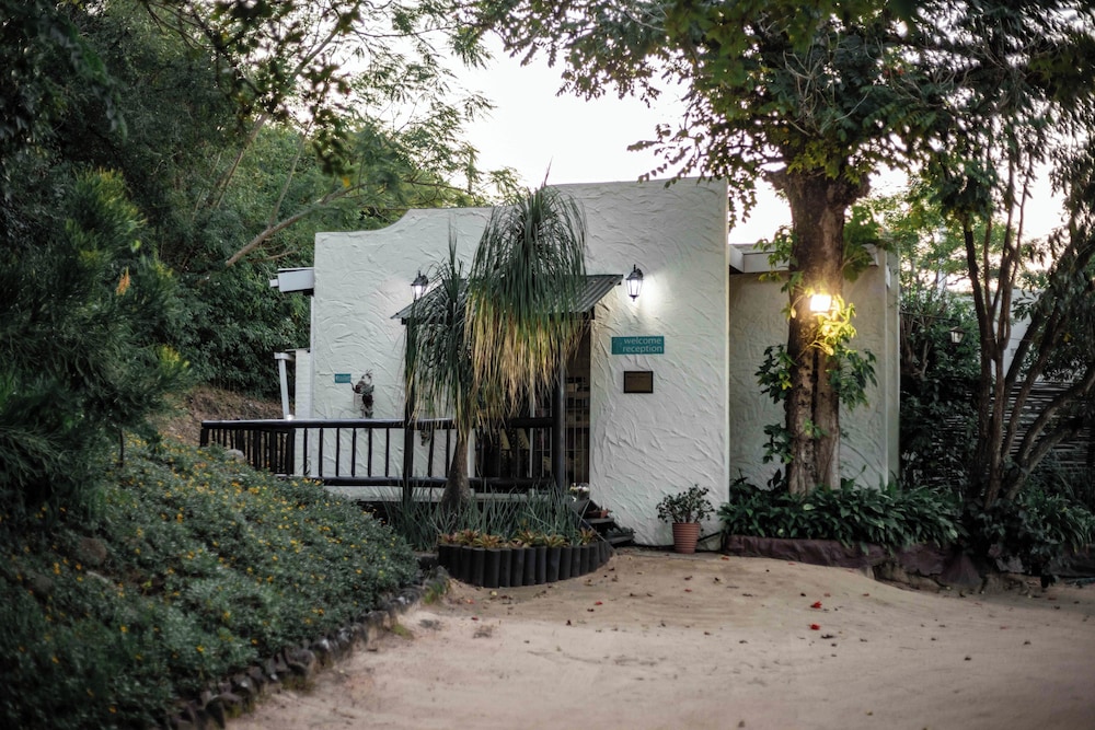 Thulamela Bed And Breakfast 43/50
