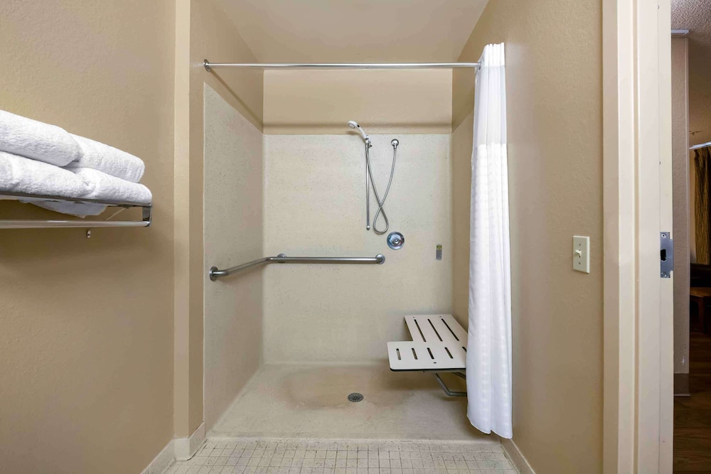 Extended Stay America - Orlando - Convention Ctr - 6443 Westwood 46/47