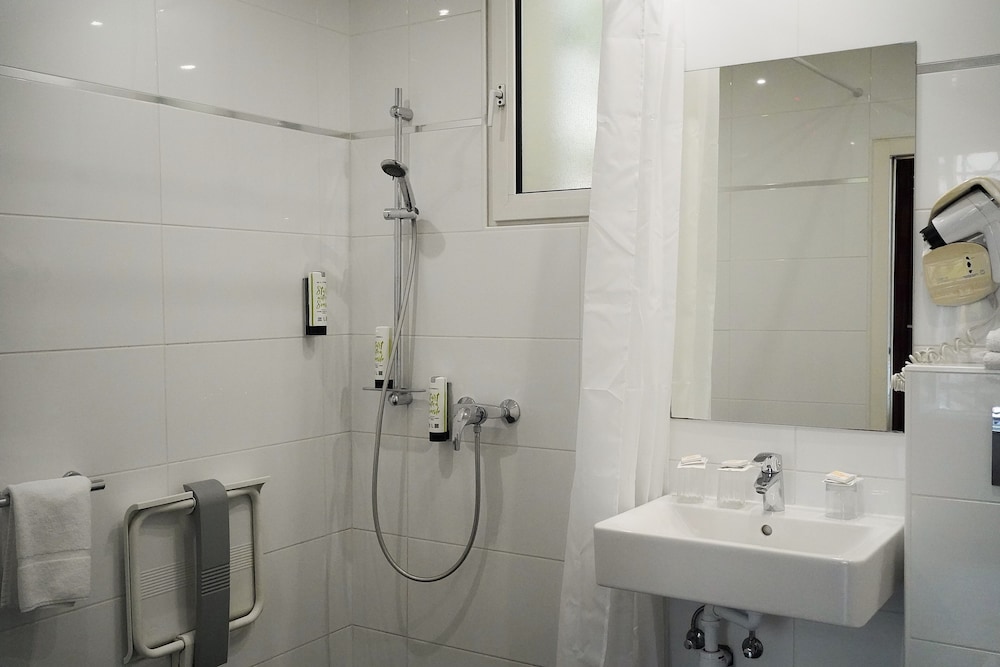 Hotel Gabriel Issy Paris 44/44