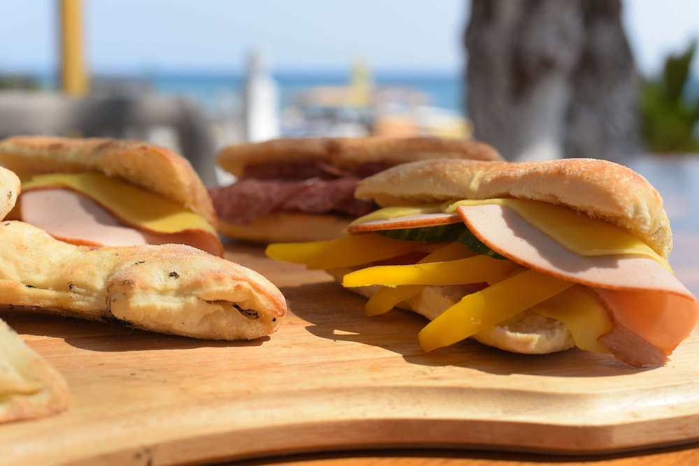 Marini Seaside Rhodes 53/72