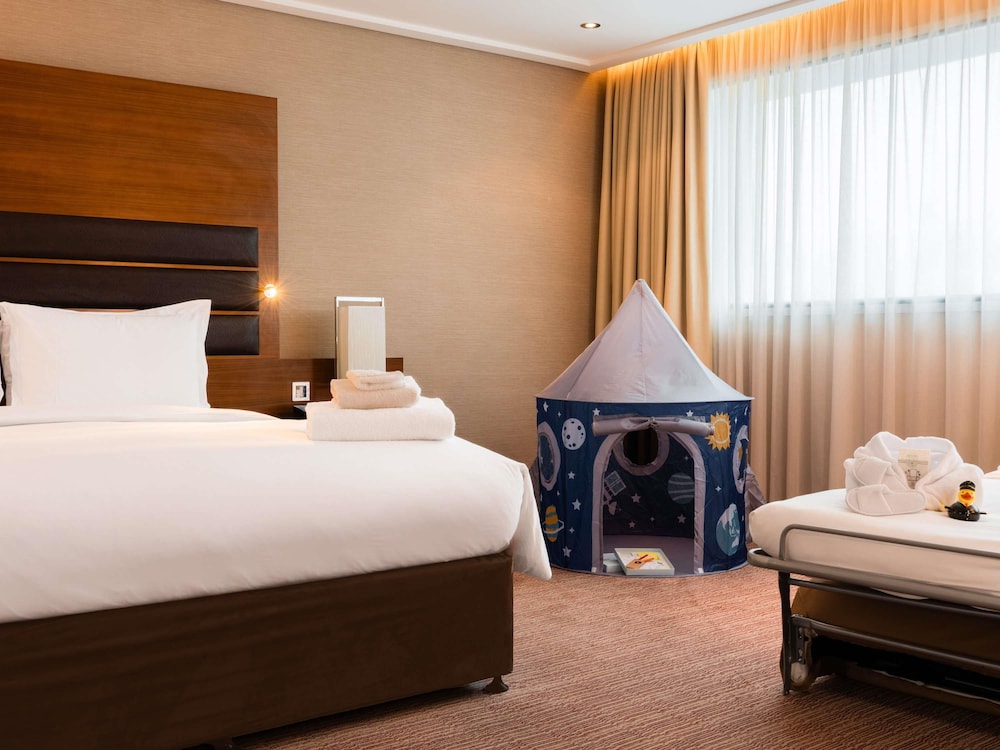 Sofitel London Heathrow 8/50