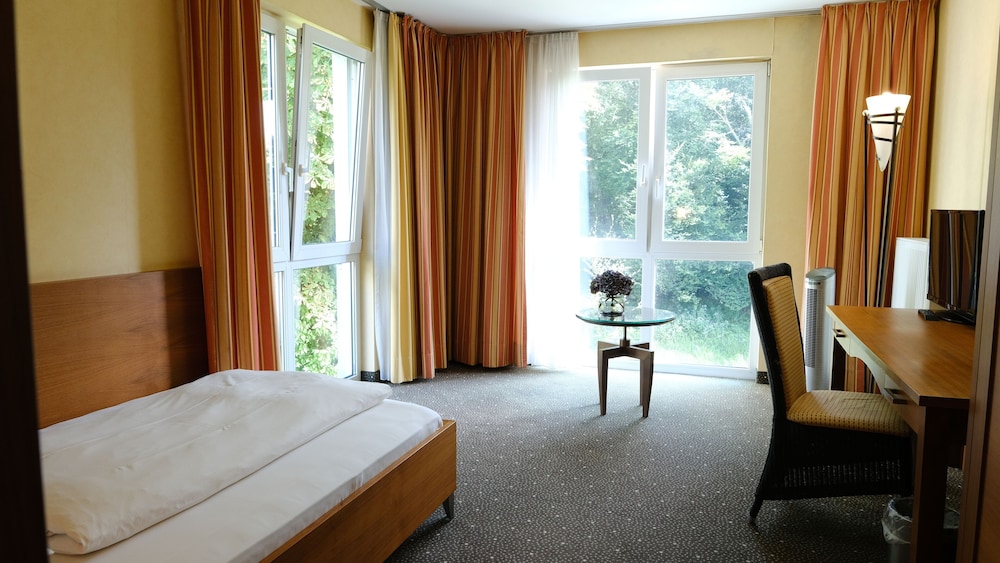 Ramada by Wyndham Duesseldorf Ratingen 28/60