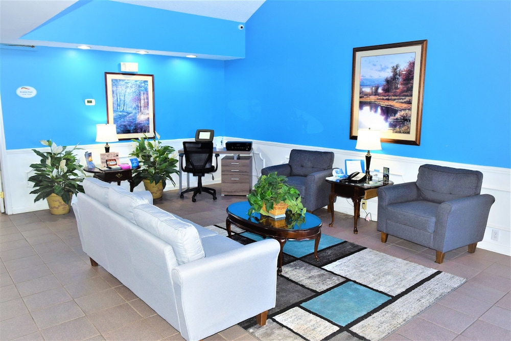 Baymont By Wyndham Forest City 28/36