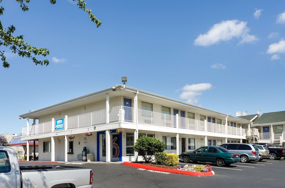 Motel6 Tacoma, WA - South 36/46