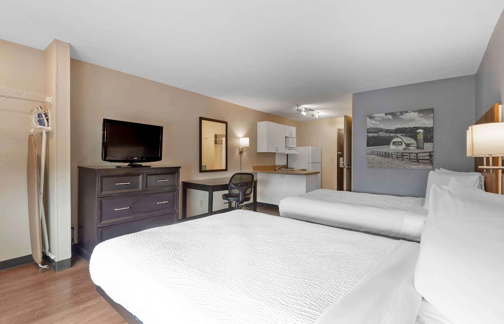 STUDIO, 2 DOUBLE BEDS