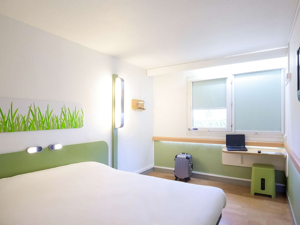 IBIS BUDGET SAINT CHRISTOL LES ALES 13/50