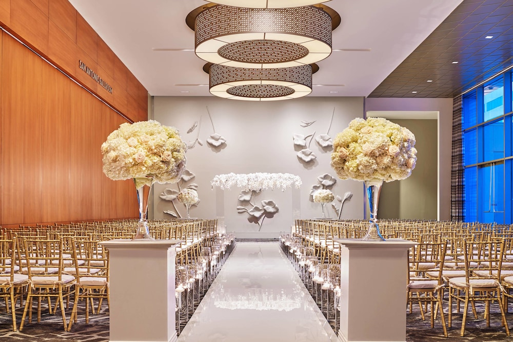 The Westin Galleria Dallas 42/56