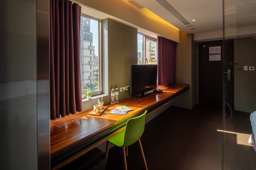 Goodmore Hotel Shida 30/40