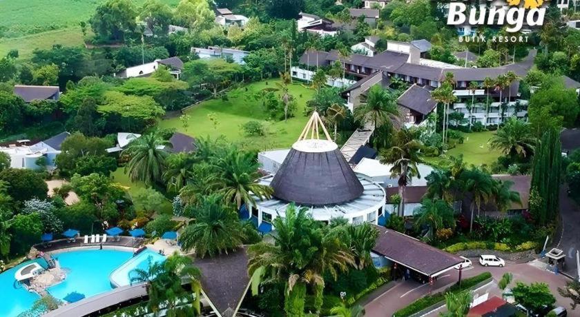 Klub Bunga Butik Resort 45/50