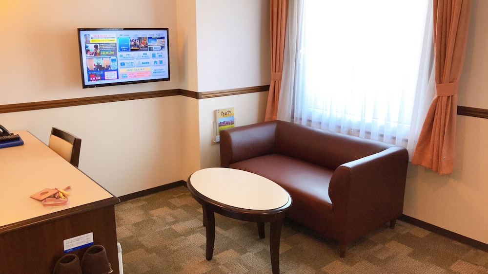 Toyoko Inn Osaka Itami Kuko 49/58