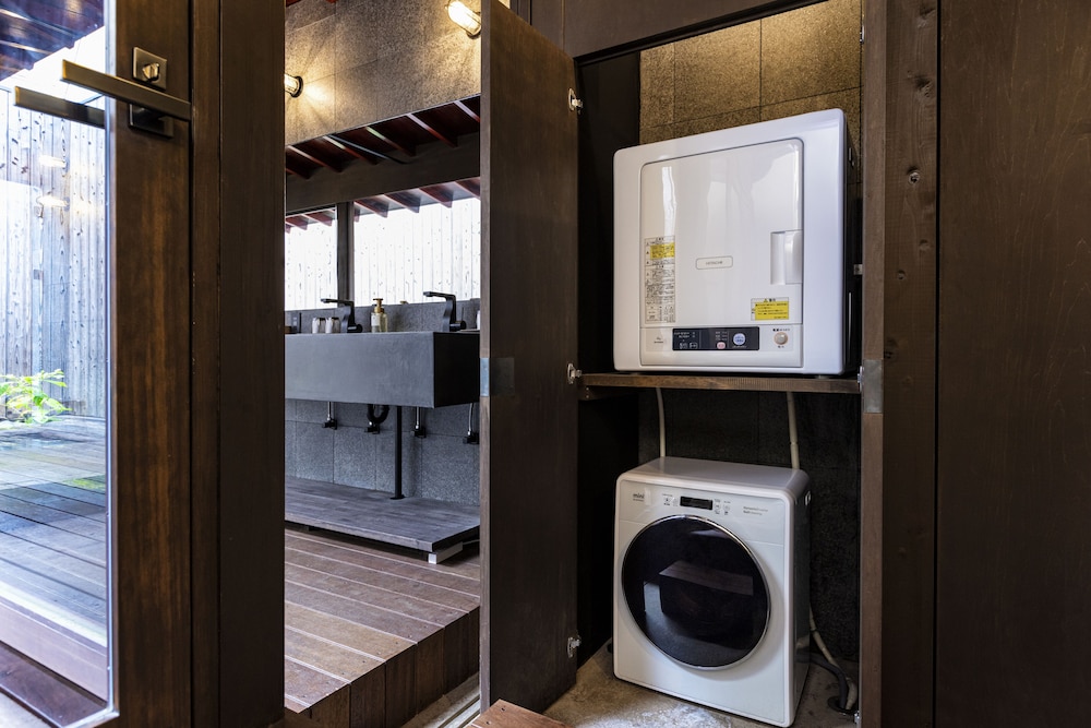 Rinn Premium Machiya Townhouse Kyoto Nijo Castle North [VR] 48/50