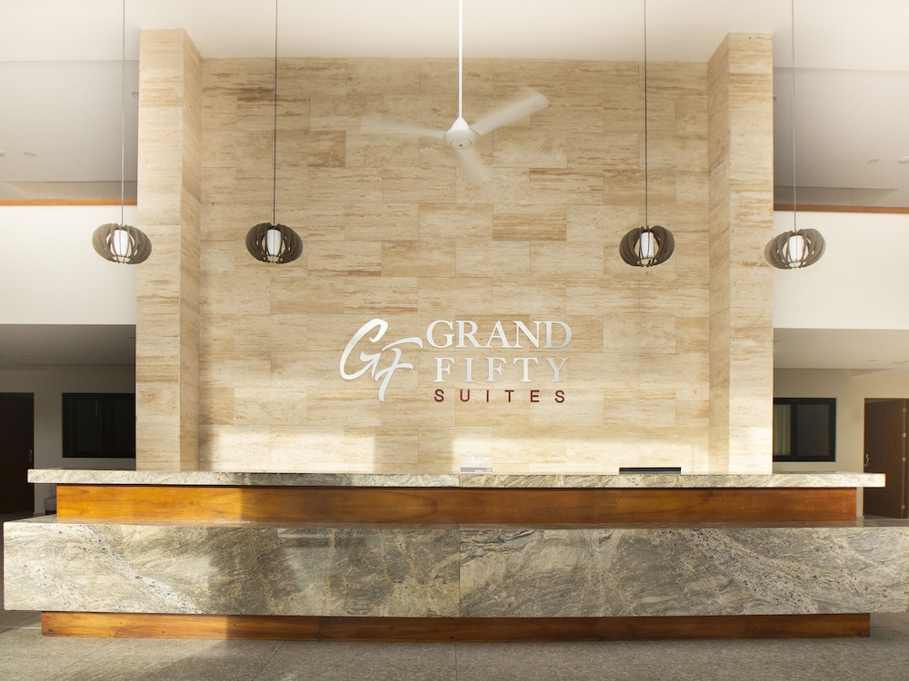 Grand Fifty Suites 56/65