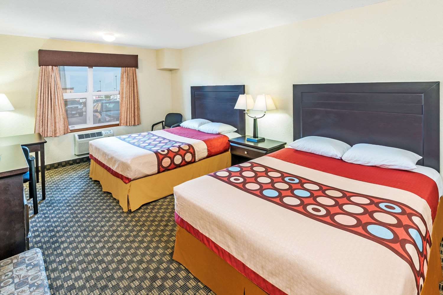 Super 8 by Wyndham Calgary Airport 7/24