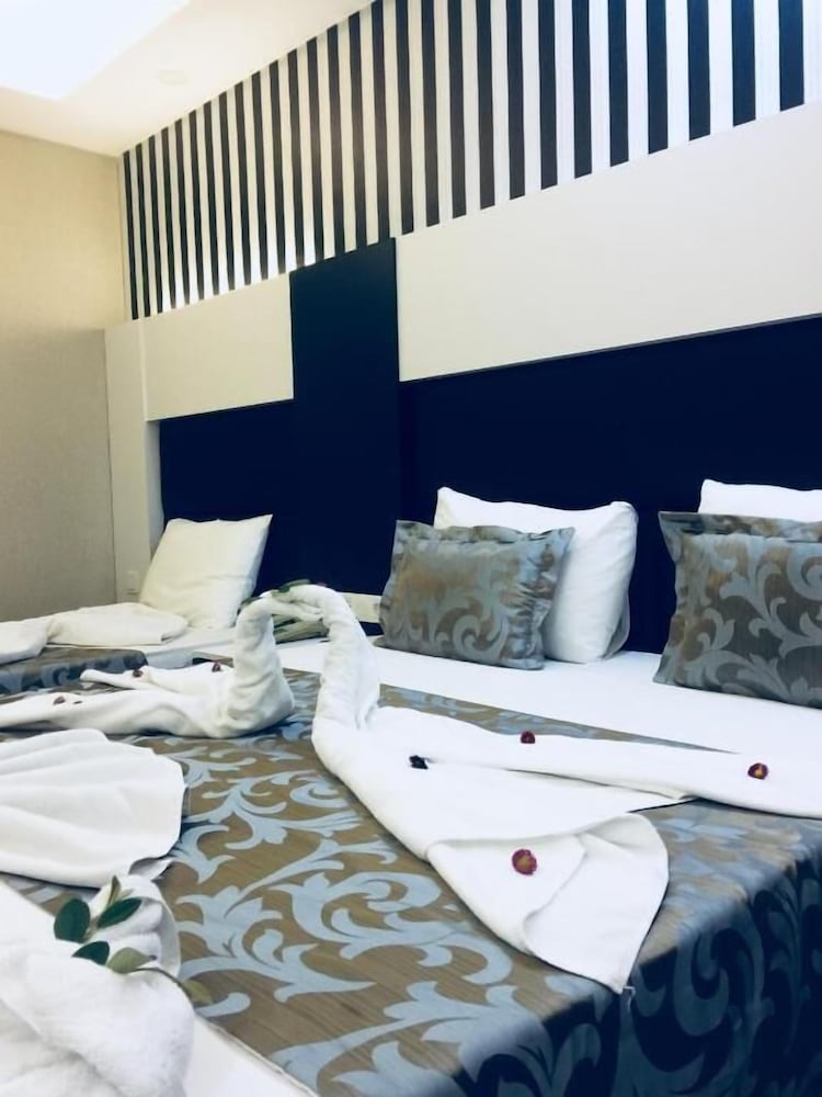 Grand Kayalar Hotel 14/17