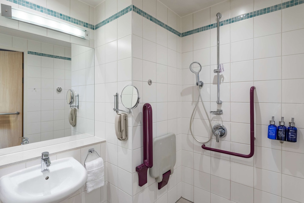 Radisson Blu Hotel London Stansted Airport 68/68