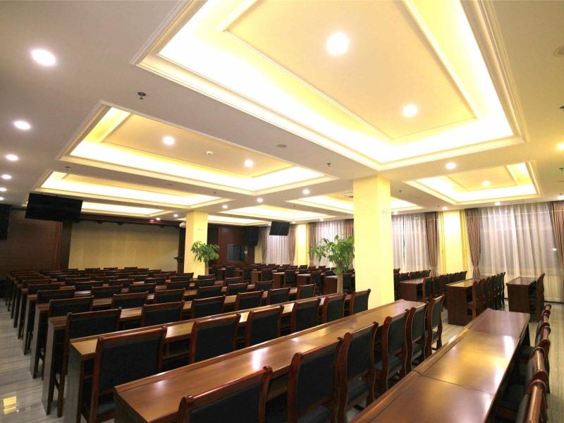 GreenTree Inn Beijing Caoqiao Metro Station Xinfadi Business Hotel 41/49