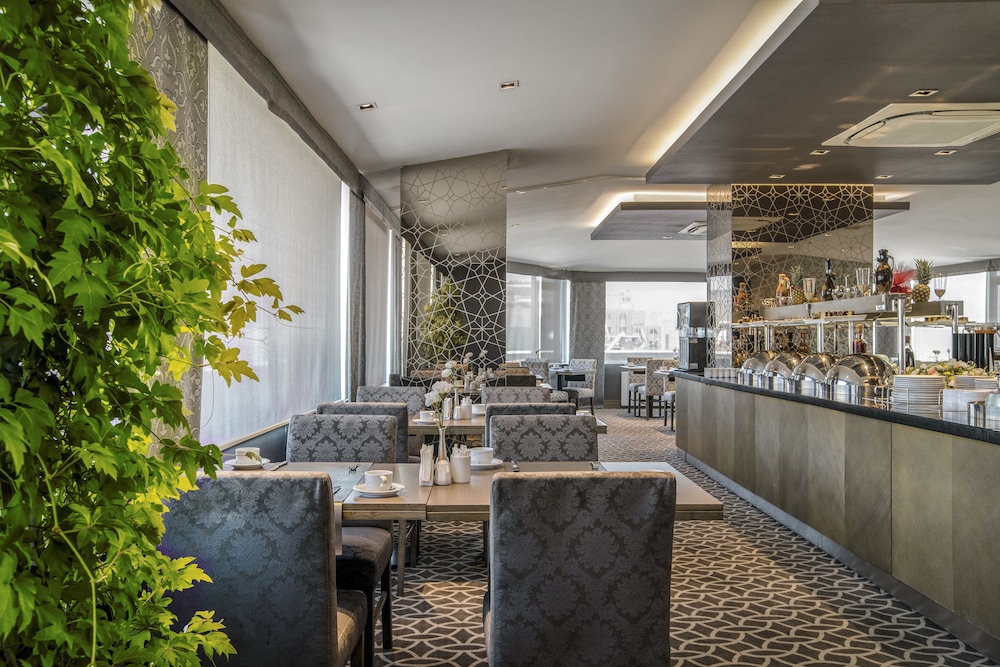 AHC Grand Bazaar Hotel 53/64