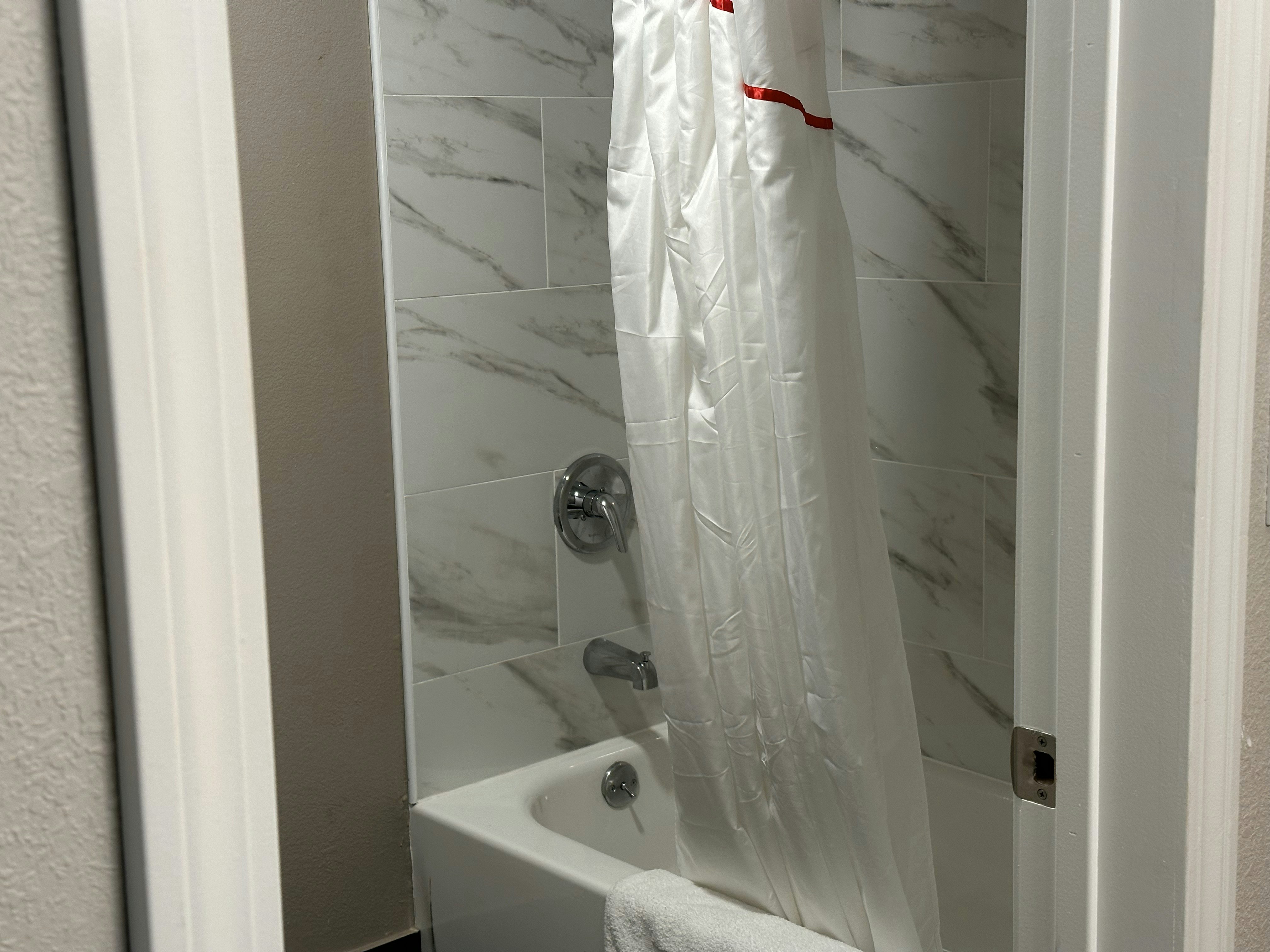 Red Roof Inn & Suites Middleborough 28/40