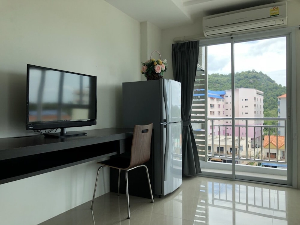 The Precious Apartment 53/66