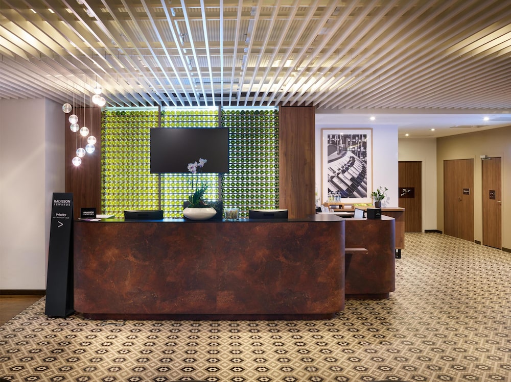 Radisson Hotel Bordeaux Saint Jean 4/41
