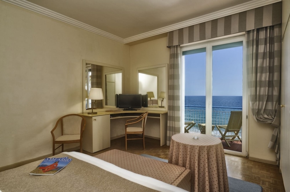 Diana Grand Hotel 44/70