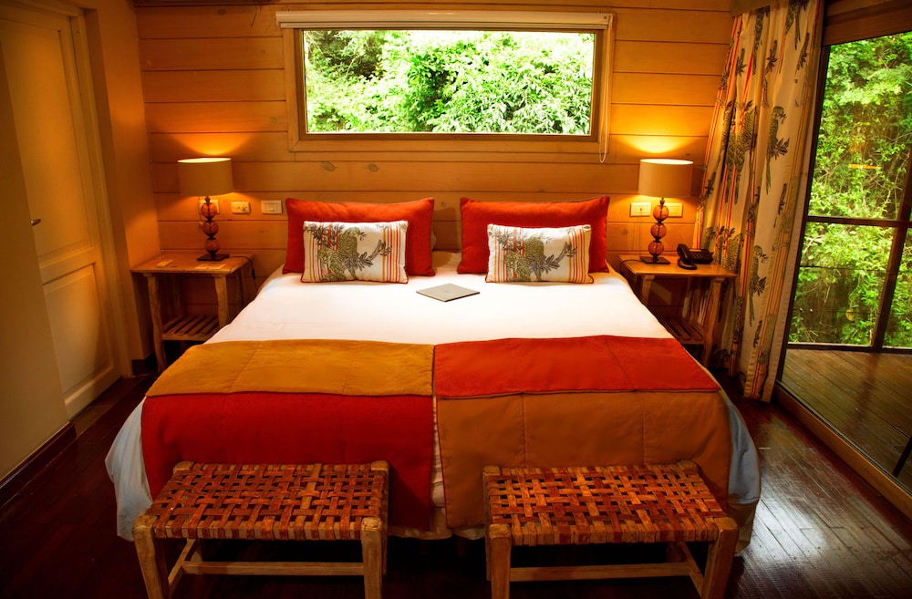 La Reserva Virgin Lodge 8/64