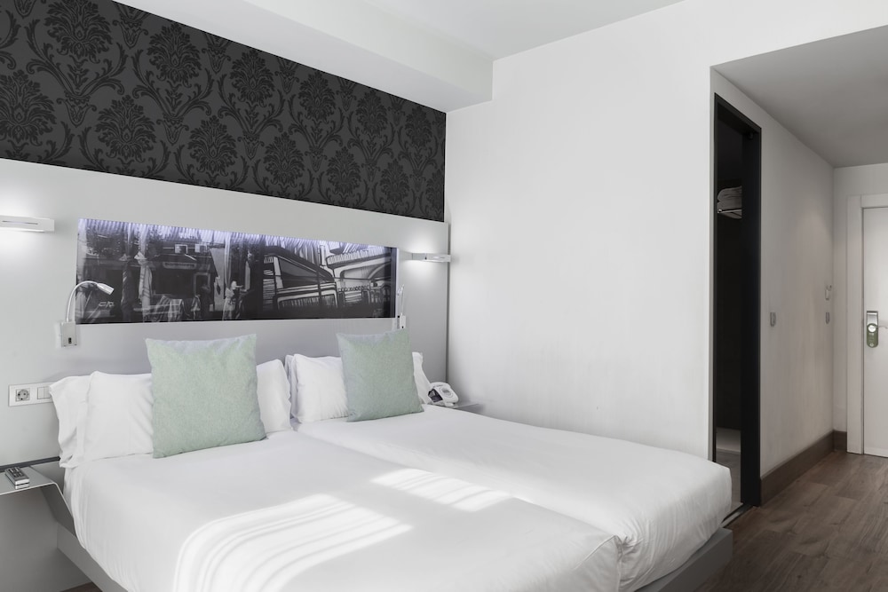 STANDARD, DOUBLE BED
