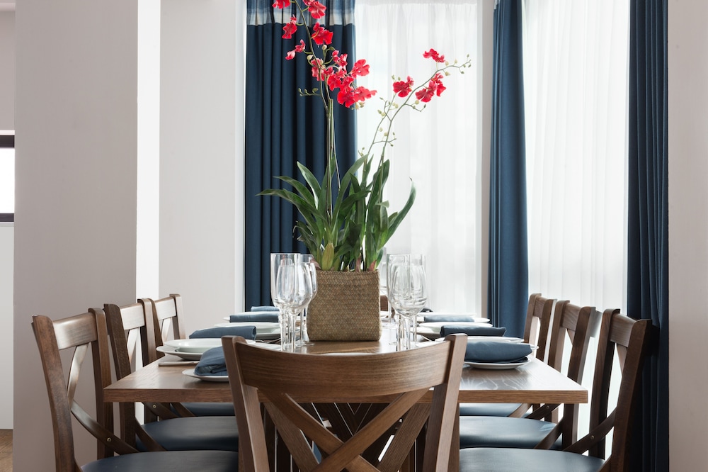 Princes Street Suites Hotel 46/56