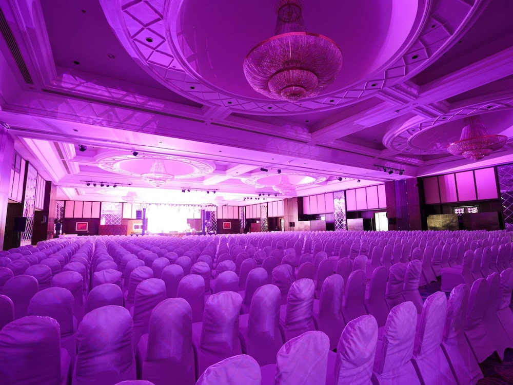 Movenpick Grand Al Bustan Dubai 13/64
