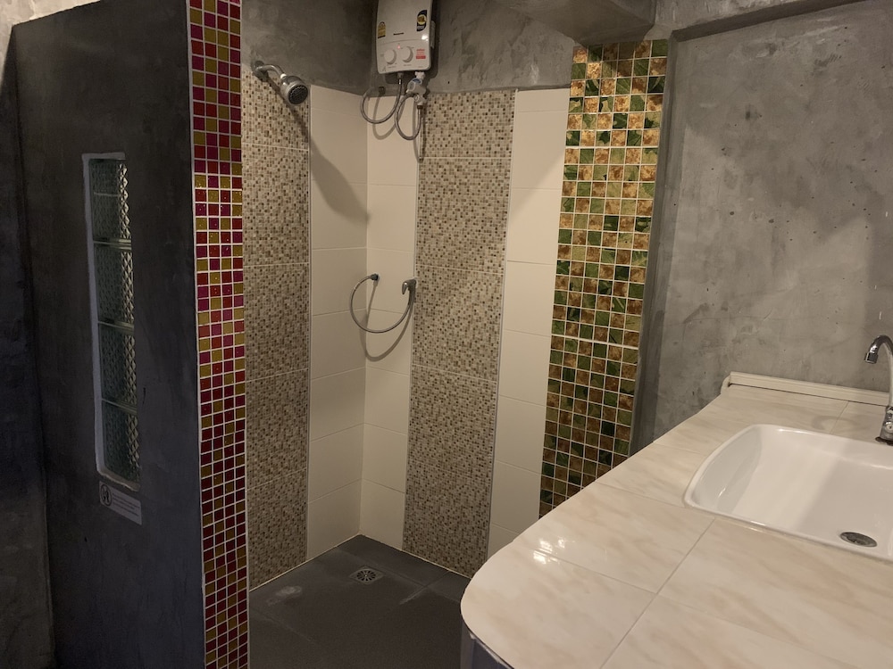 Saikaew Boutique Hotel 71/72