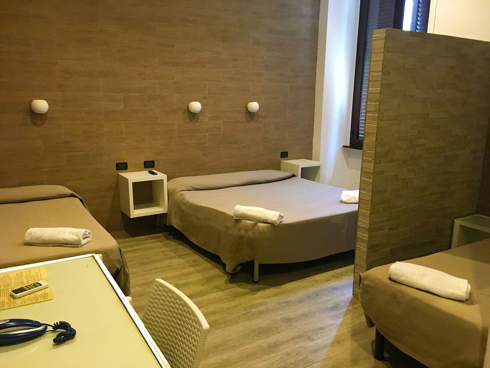 Grand Hotel Olympic 40/41