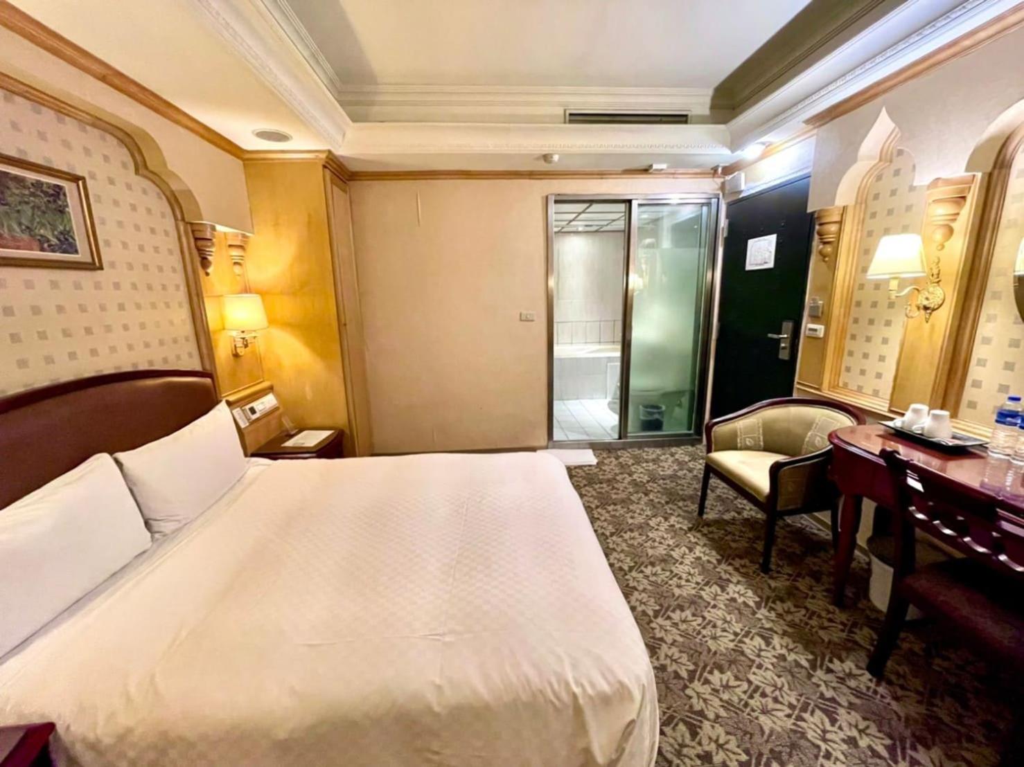 Economy, Double Bed, No Window