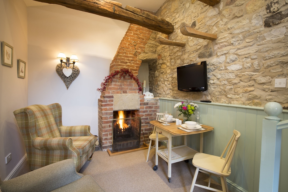 Bramwood Cottages 20/36