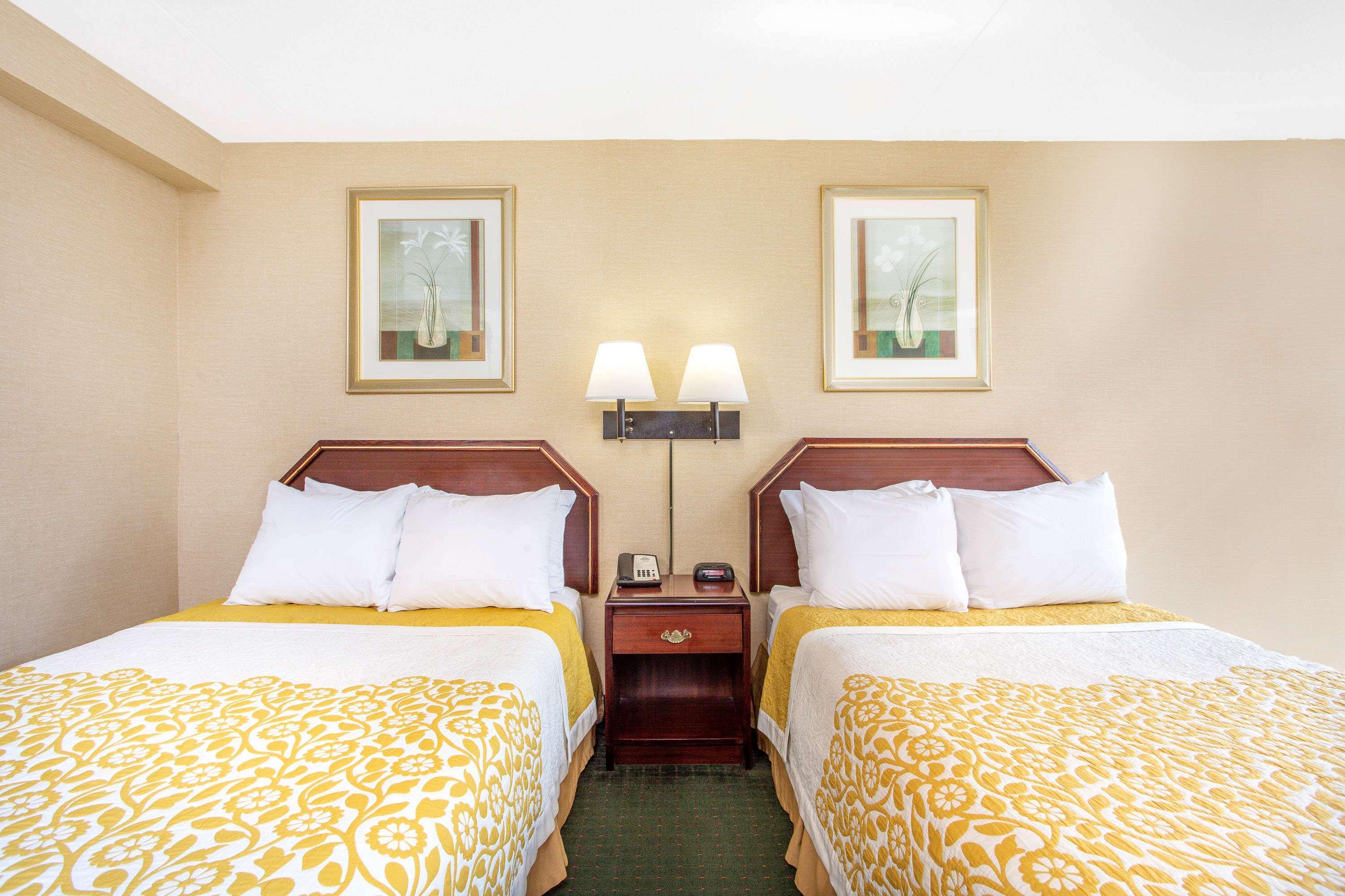 Days Inn By Wyndham College Park 6/13