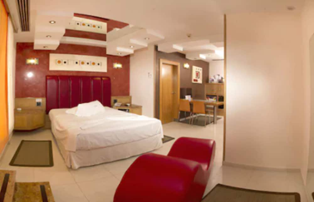 Zouk Hotel 17/50