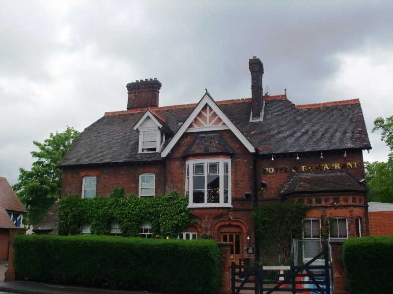 Harefield Manor Hotel 5/22