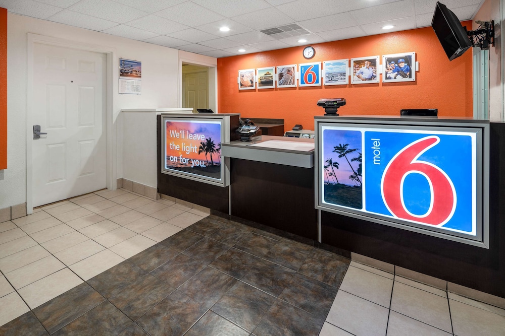 Motel6 Ventura, CA - South 7/61