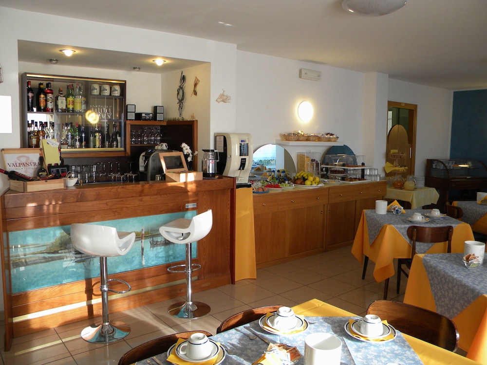 Hotel Eliani 42/47