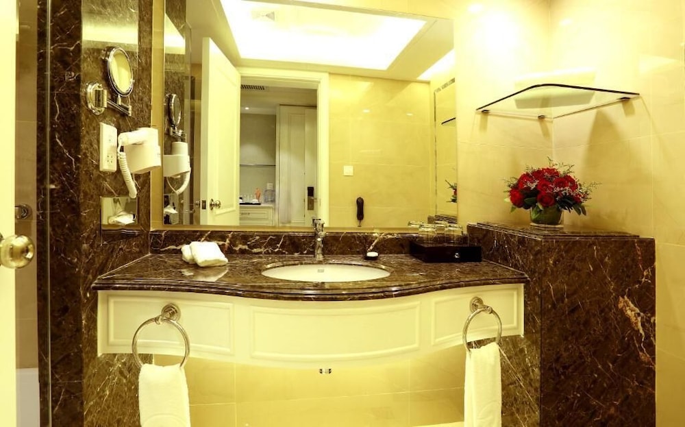 Pantower International Hotel 49/50