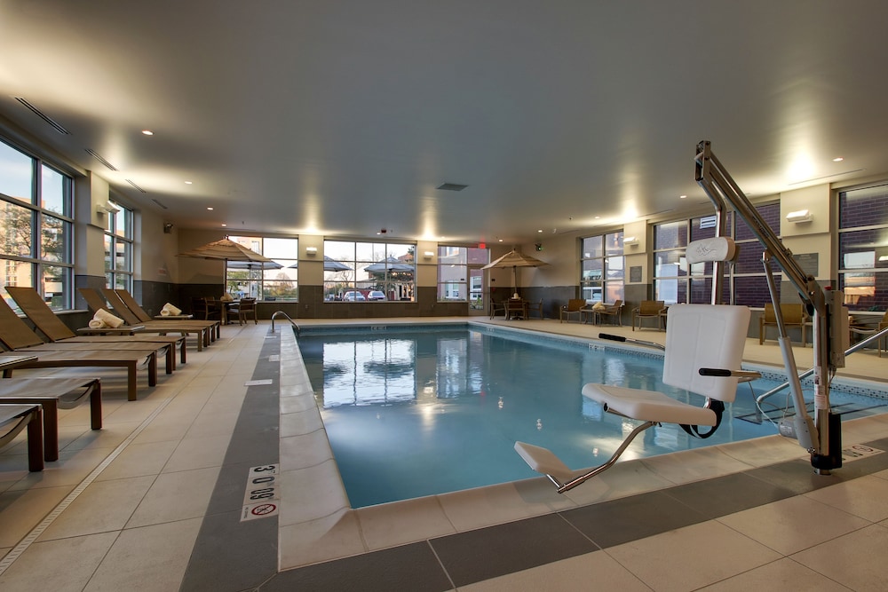 Hyatt House Oak Brook 29/64