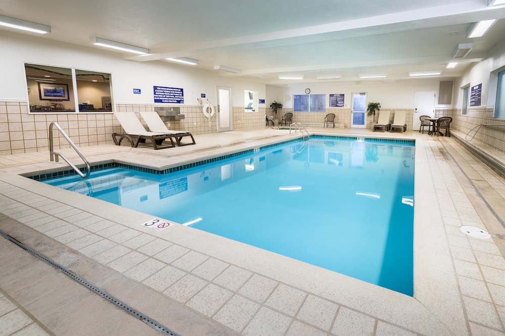 swimming pool spa