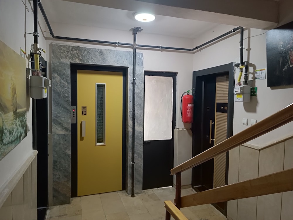 Kule Apart 4/50
