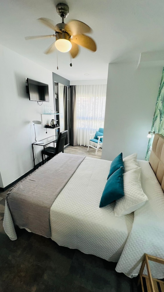 Bajondillo Beach Cozy Inns - Adults Only 19/30