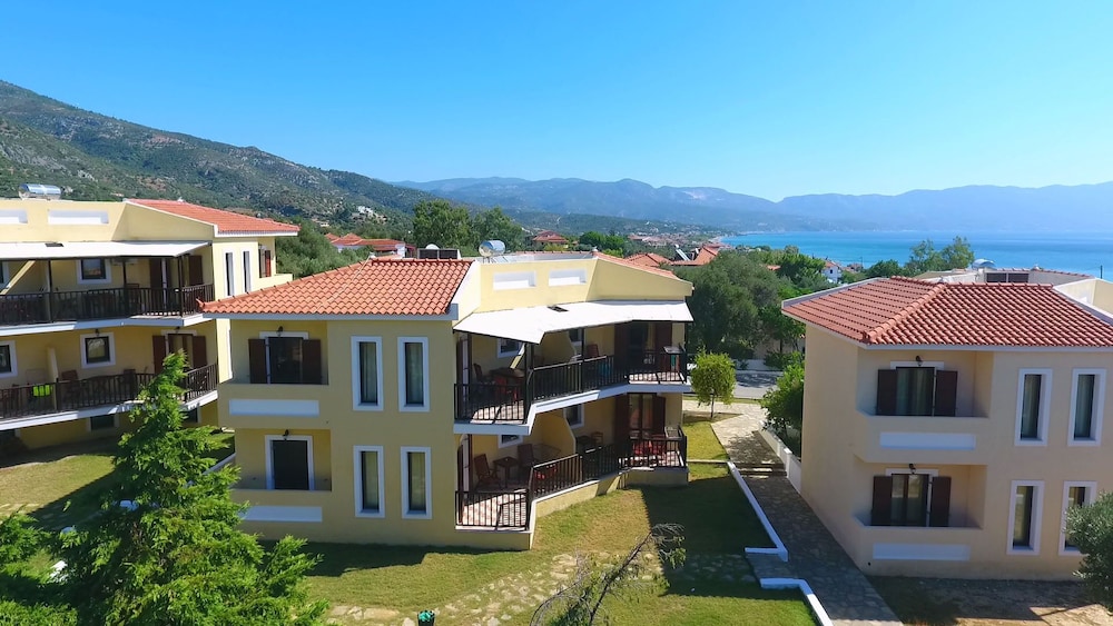 Kyma Hotel 61/67